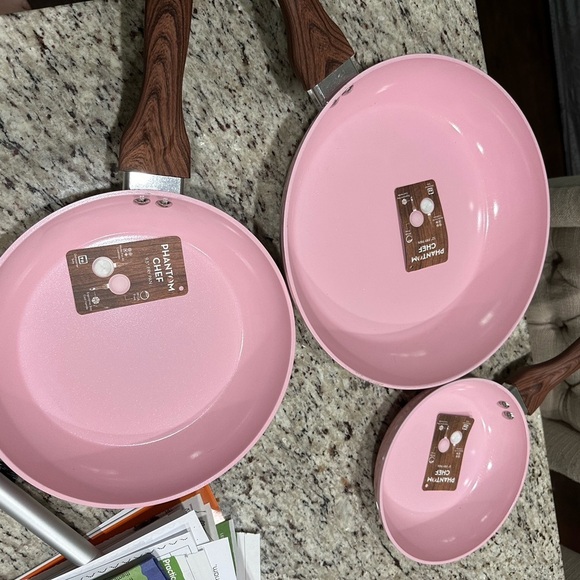 Phantom Chef Frypan - Grove Collection - Pink - Picture 2 of 2